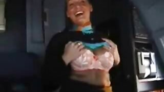 Viņa ir gluda operatora video (Small Hands, Alena Croft) - 2022-04-06 03:18:21